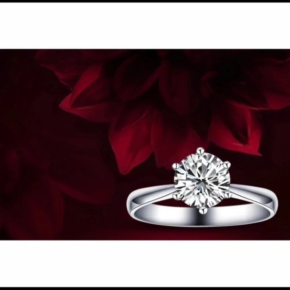 Romantic 925 Sterling Silver Cubic Zirconia Ring